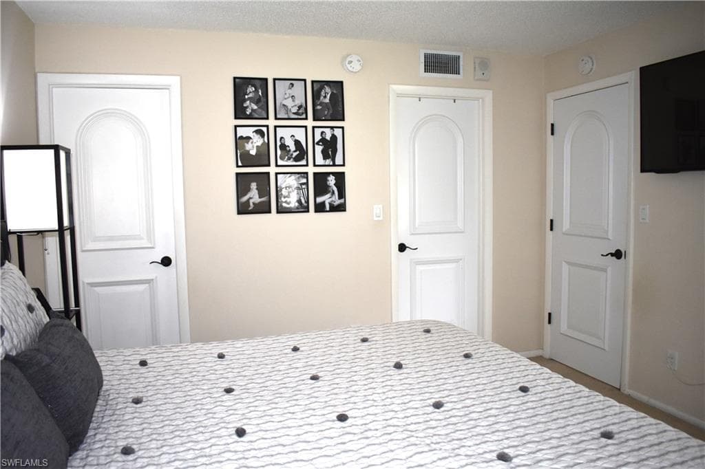 5683 Rattlesnake Hammock Rd 102a, Naples, FL 34113-19