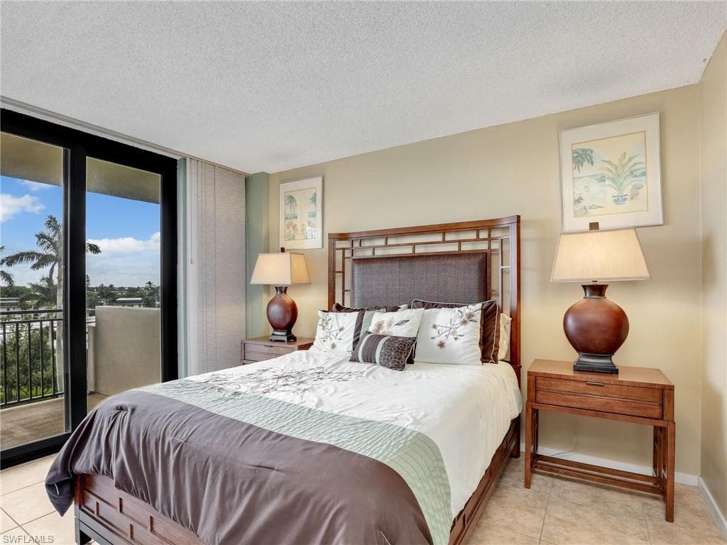 180 Seaview Ct 502, Marco Island, FL 34145-16