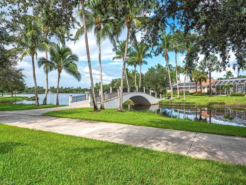 4008 Upolo Ln, Naples, FL 34119-17