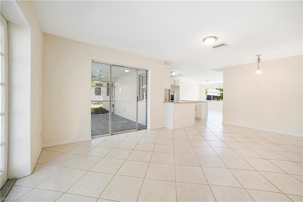 1224 21st Pl, Cape Coral, FL 33990-18