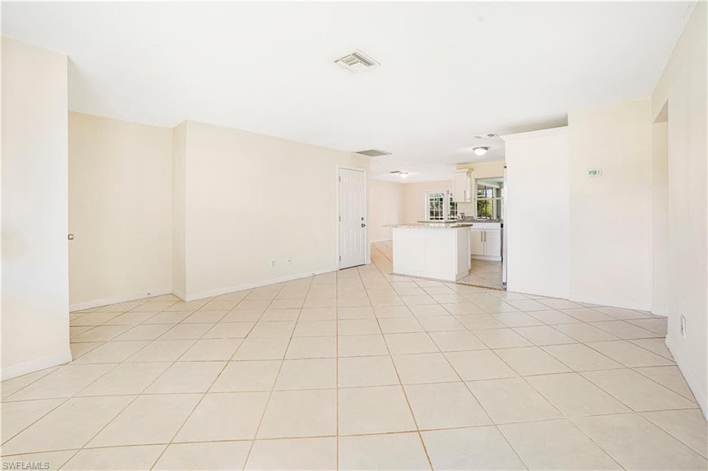 1224 21st Pl, Cape Coral, FL 33990-3