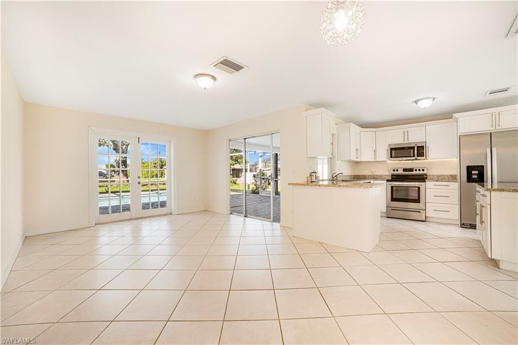 1224 21st Pl, Cape Coral, FL 33990-4