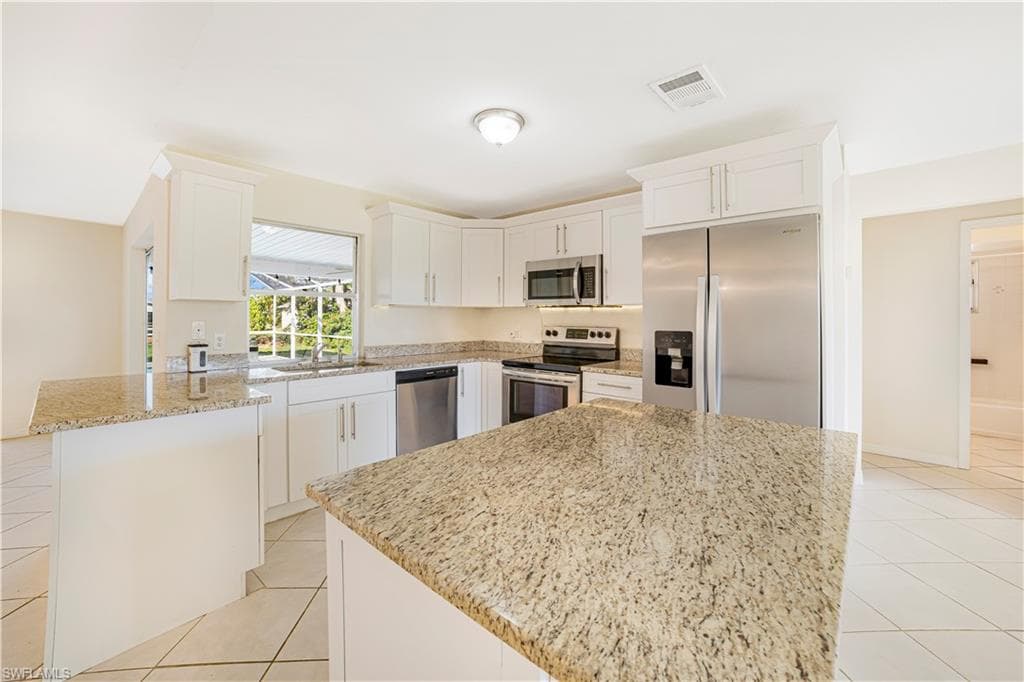 1224 21st Pl, Cape Coral, FL 33990-6