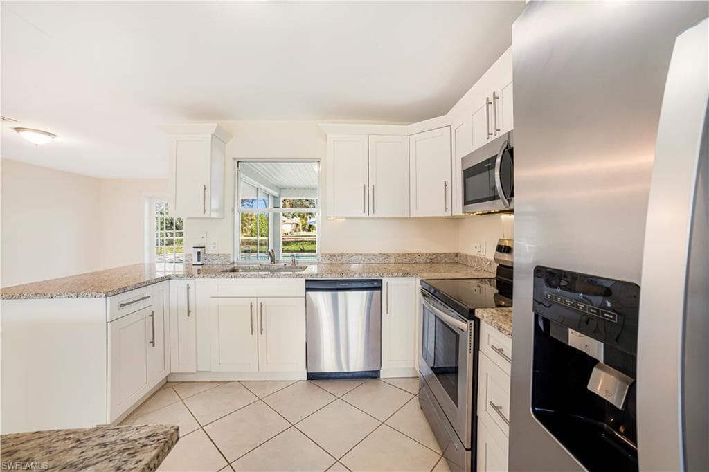 1224 21st Pl, Cape Coral, FL 33990-8