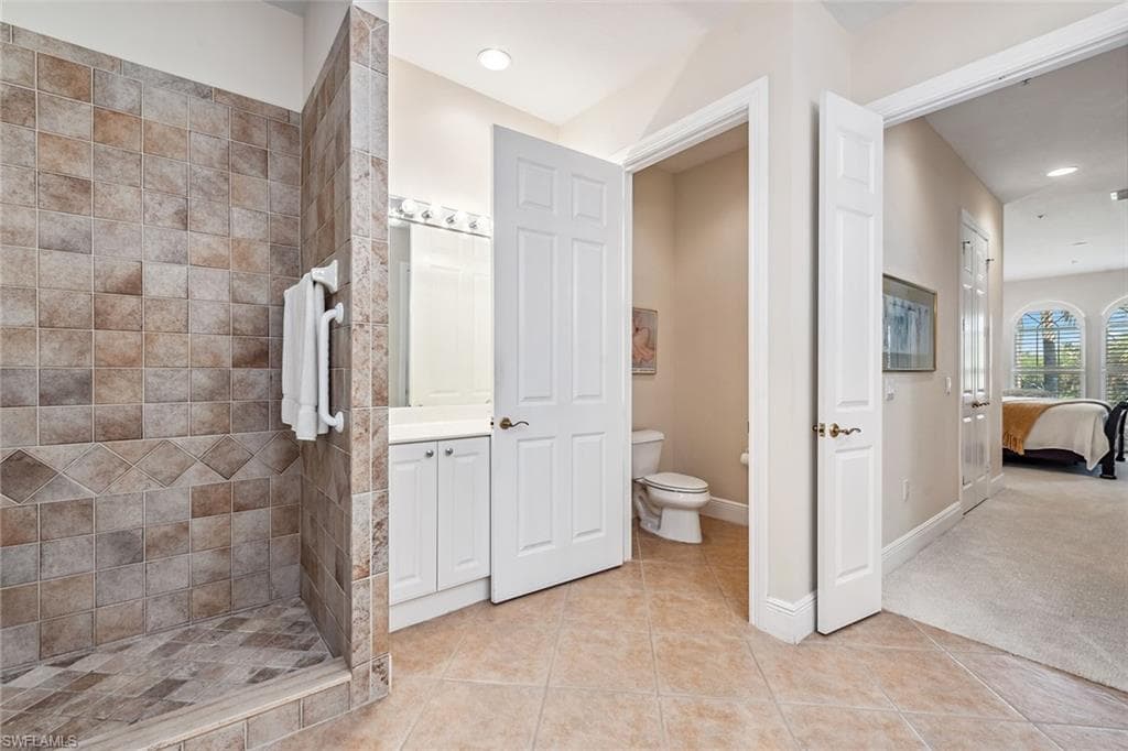 9106 Cascada Way 202, Naples, FL 34114-18
