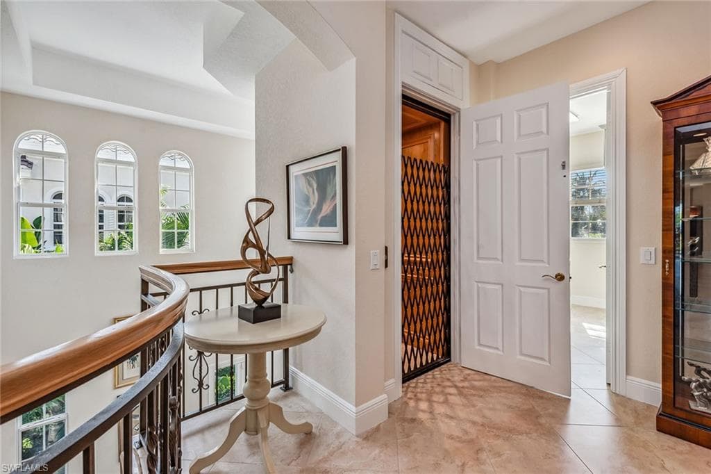9106 Cascada Way 202, Naples, FL 34114-26