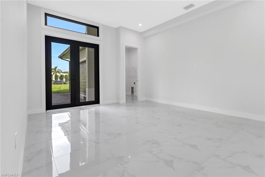 334 Shady Hollow Blvd W, Naples, FL 34120-6