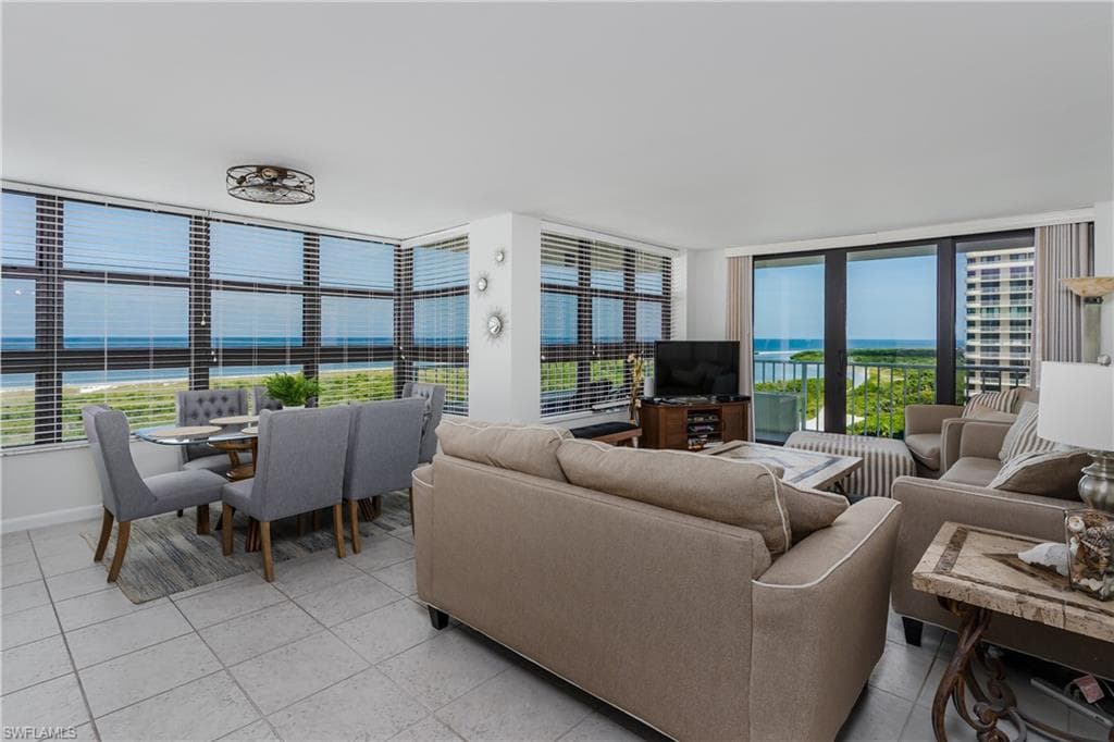 320 Seaview Ct 1212, Marco Island, FL 34145-9