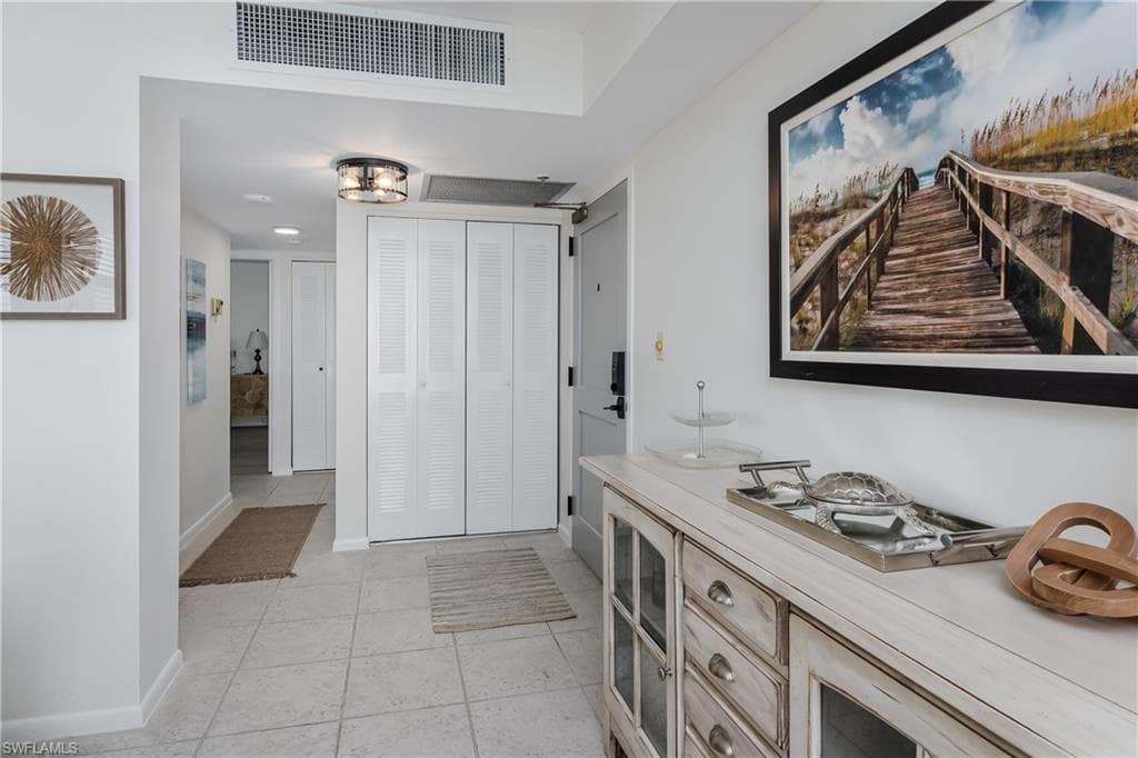 320 Seaview Ct 1212, Marco Island, FL 34145-16