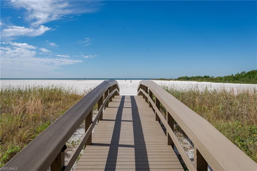 320 Seaview Ct 1212, Marco Island, FL 34145-40