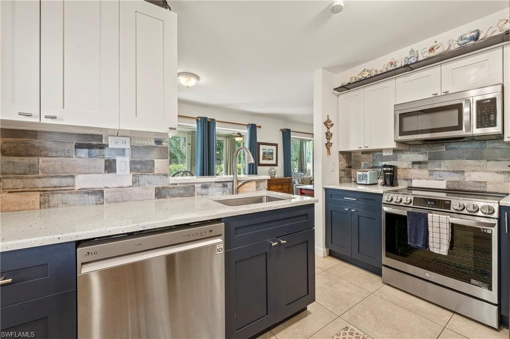 30 Kings Rd A-39, Naples, FL 34112-4
