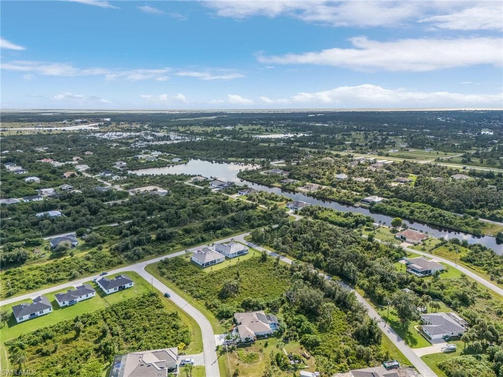 10039 Duquesne St, Port Charlotte, FL 33981-4
