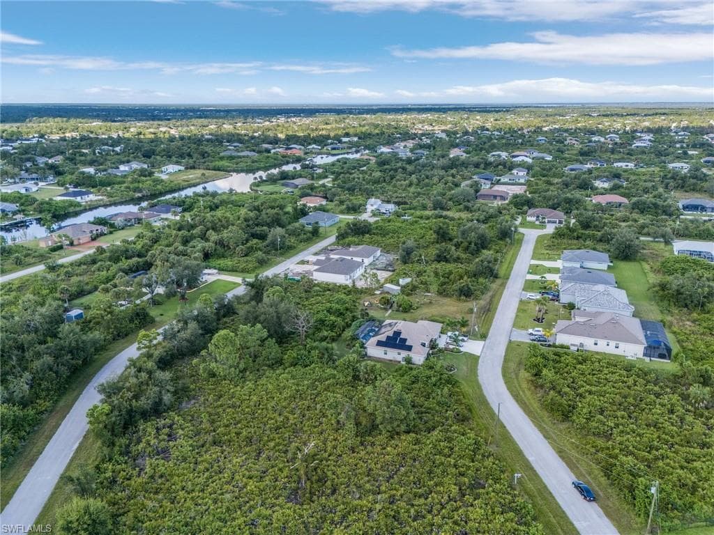 10039 Duquesne St, Port Charlotte, FL 33981-7