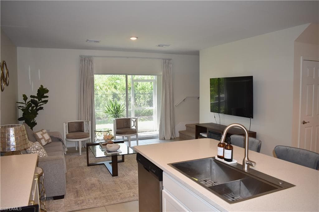 15183 Wildflower Cir, Naples, FL 34119-14