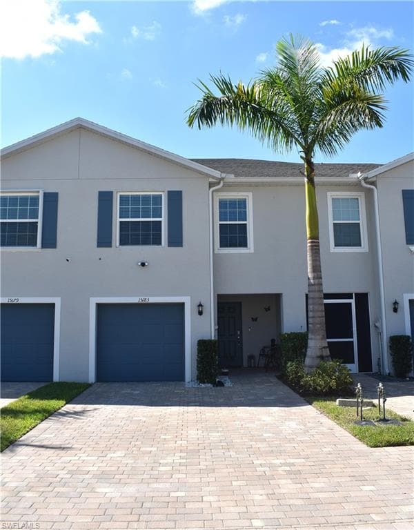 15183 Wildflower Cir, Naples, FL 34119-1