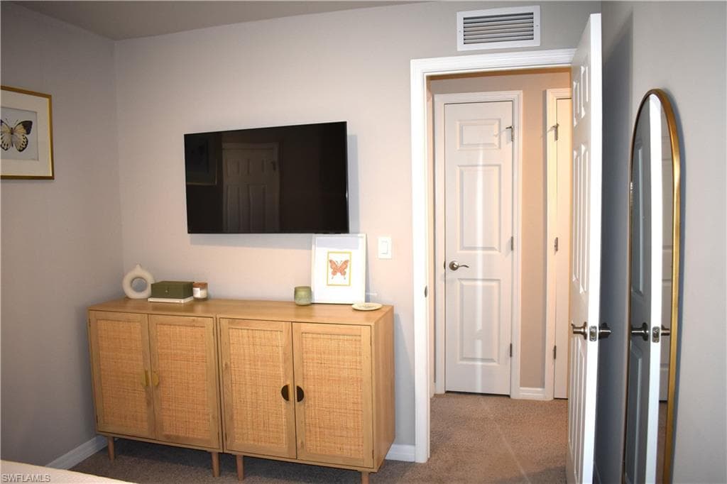 15183 Wildflower Cir, Naples, FL 34119-28