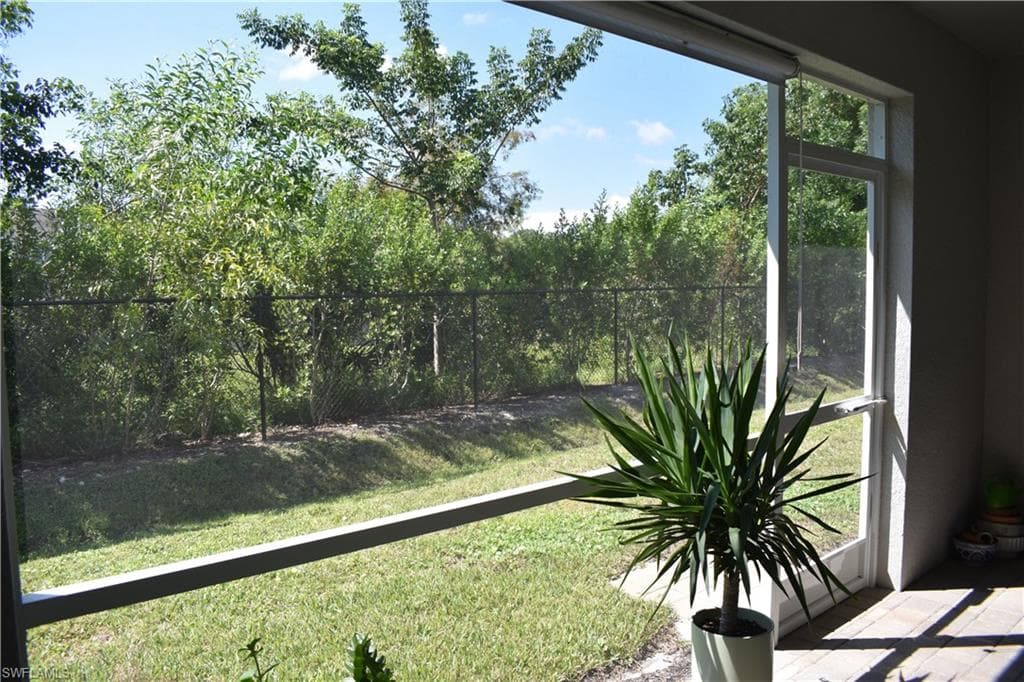 15183 Wildflower Cir, Naples, FL 34119-37