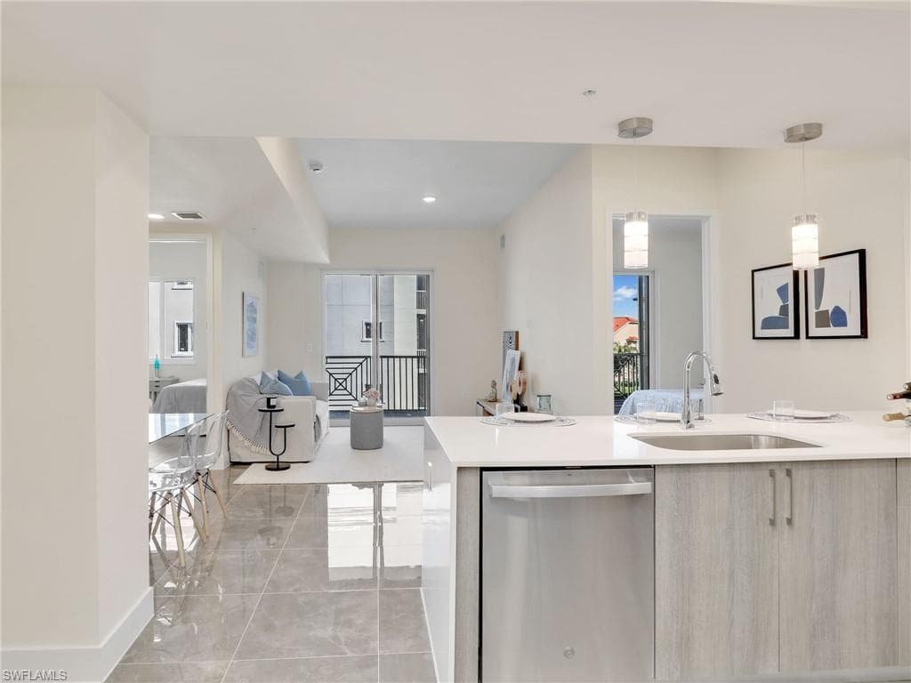 26600 Rosewood Pointe Dr B-201, Bonita Springs, Fl 34135-5