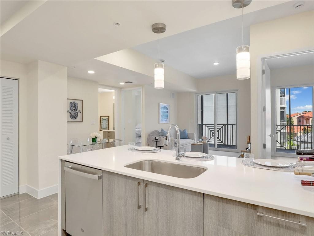 26600 Rosewood Pointe Dr B-201, Bonita Springs, Fl 34135-6