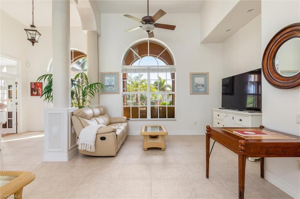 11768 Lady Anne Cir, Cape Coral, FL 33991-11