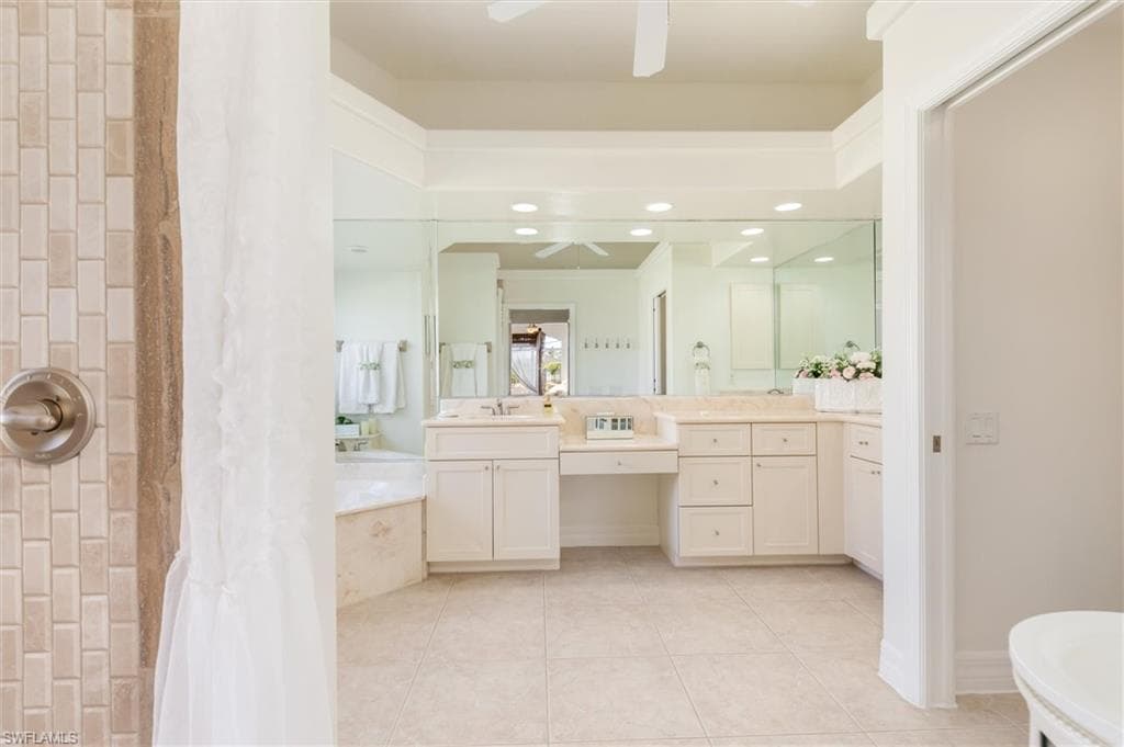 11768 Lady Anne Cir, Cape Coral, FL 33991-25