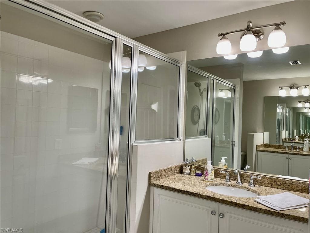 3950 Loblolly Bay Dr 304, Naples, FL 34114-17