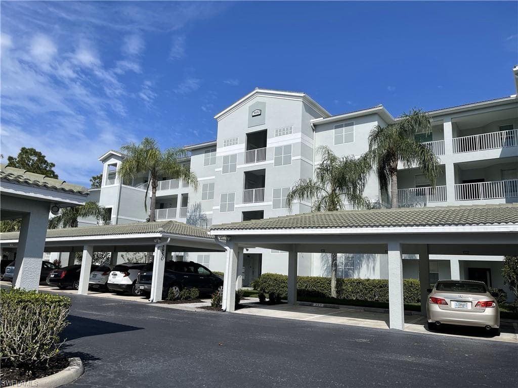 3950 Loblolly Bay Dr 304, Naples, FL 34114-2