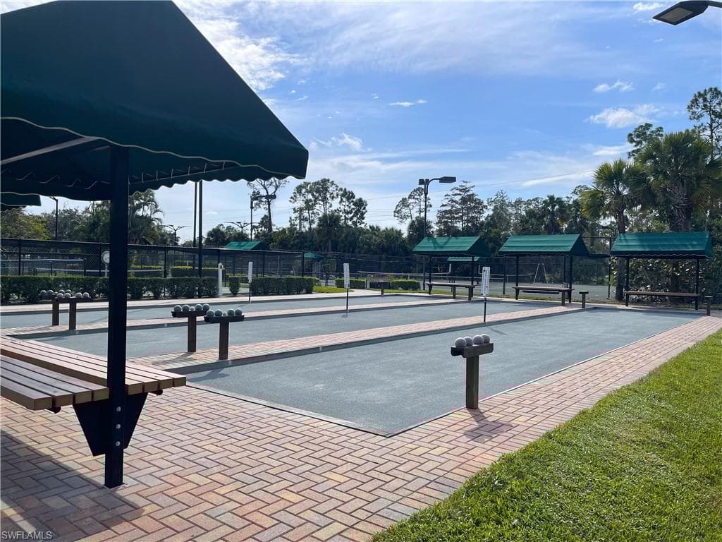 3950 Loblolly Bay Dr 304, Naples, FL 34114-32