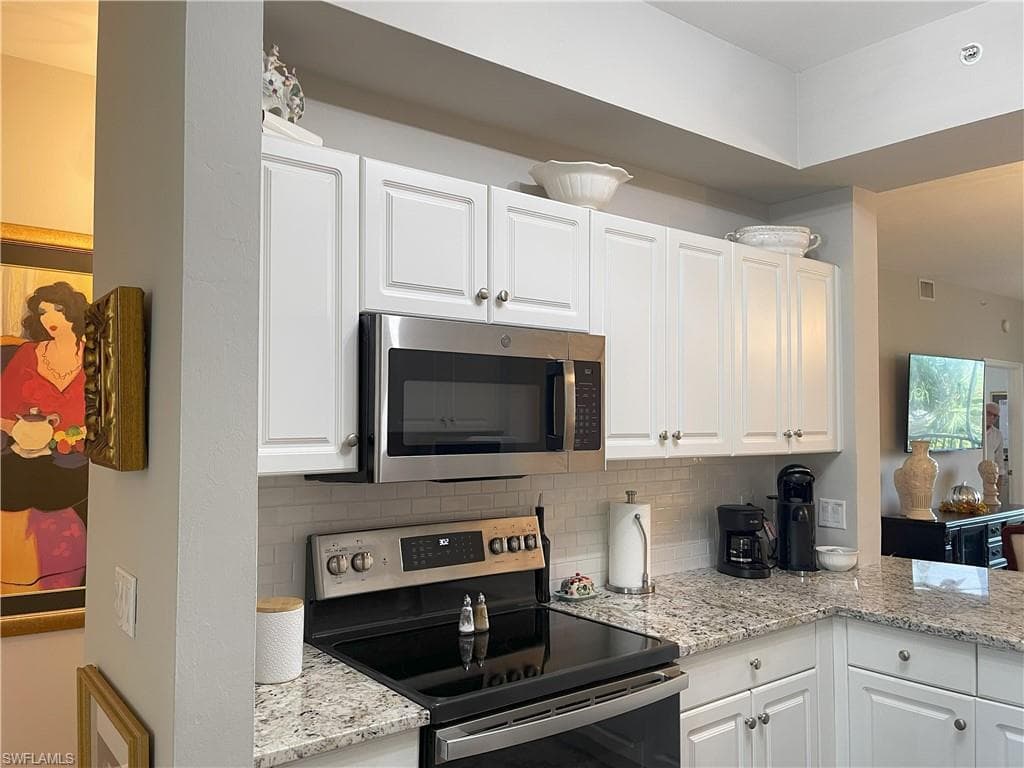 3950 Loblolly Bay Dr 304, Naples, FL 34114-8