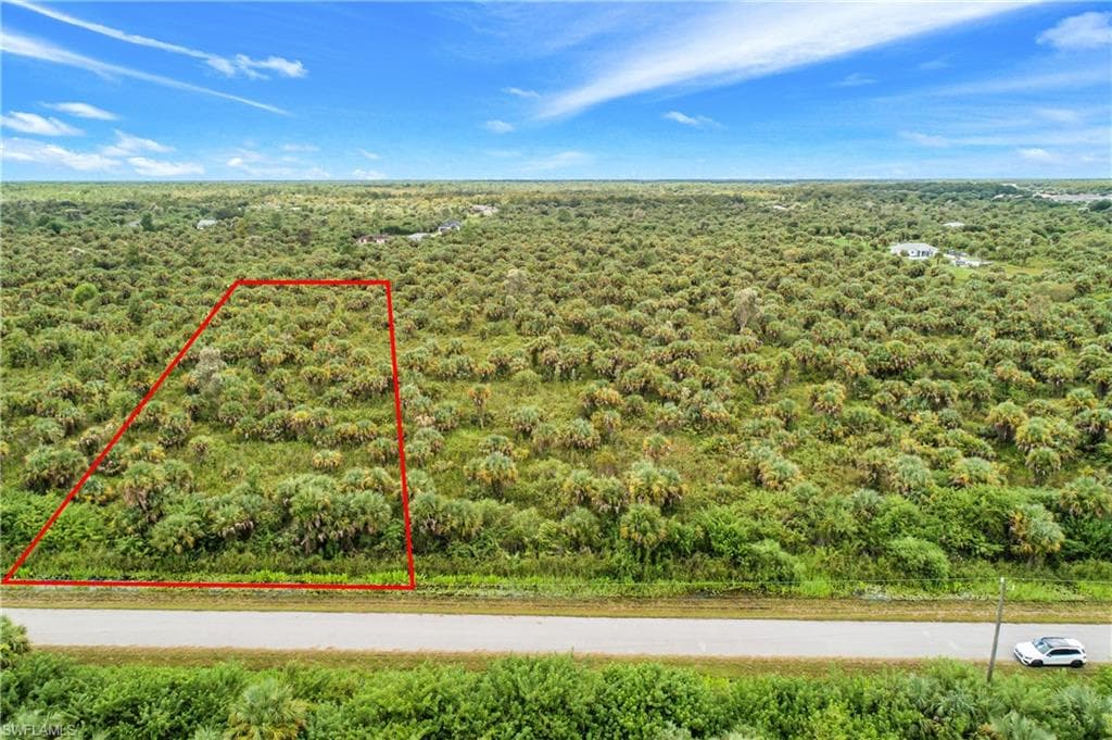 670 39th Ave NW, Naples, FL 34120-4