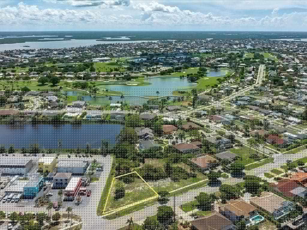 395 Bald Eagle Dr, Marco Island, FL 34145-6