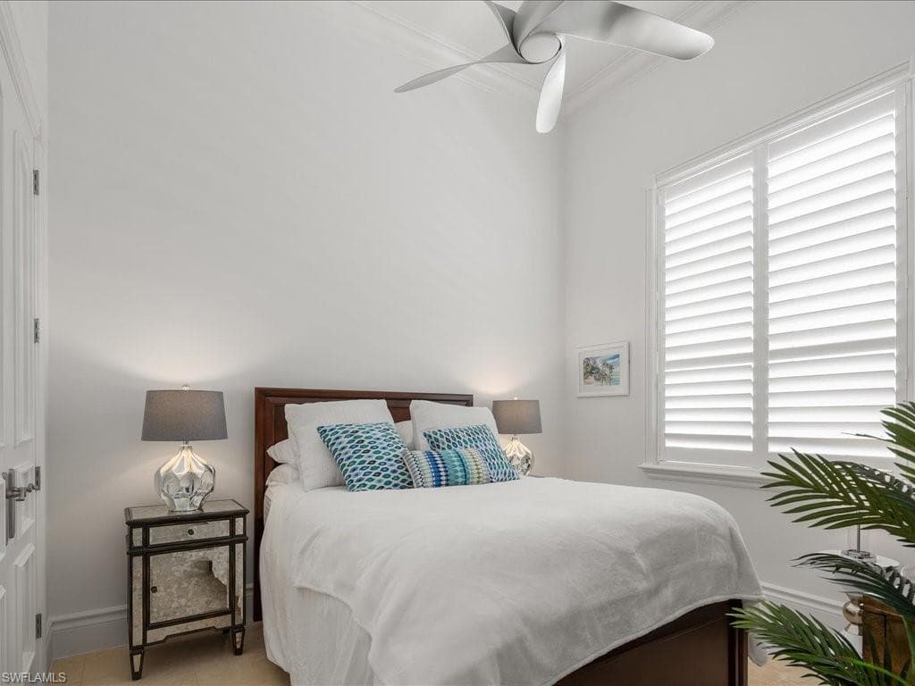 434 Conners Ave, Naples, FL 34108-15