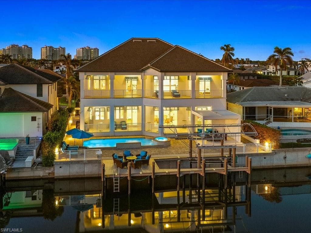 434 Conners Ave, Naples, FL 34108-2