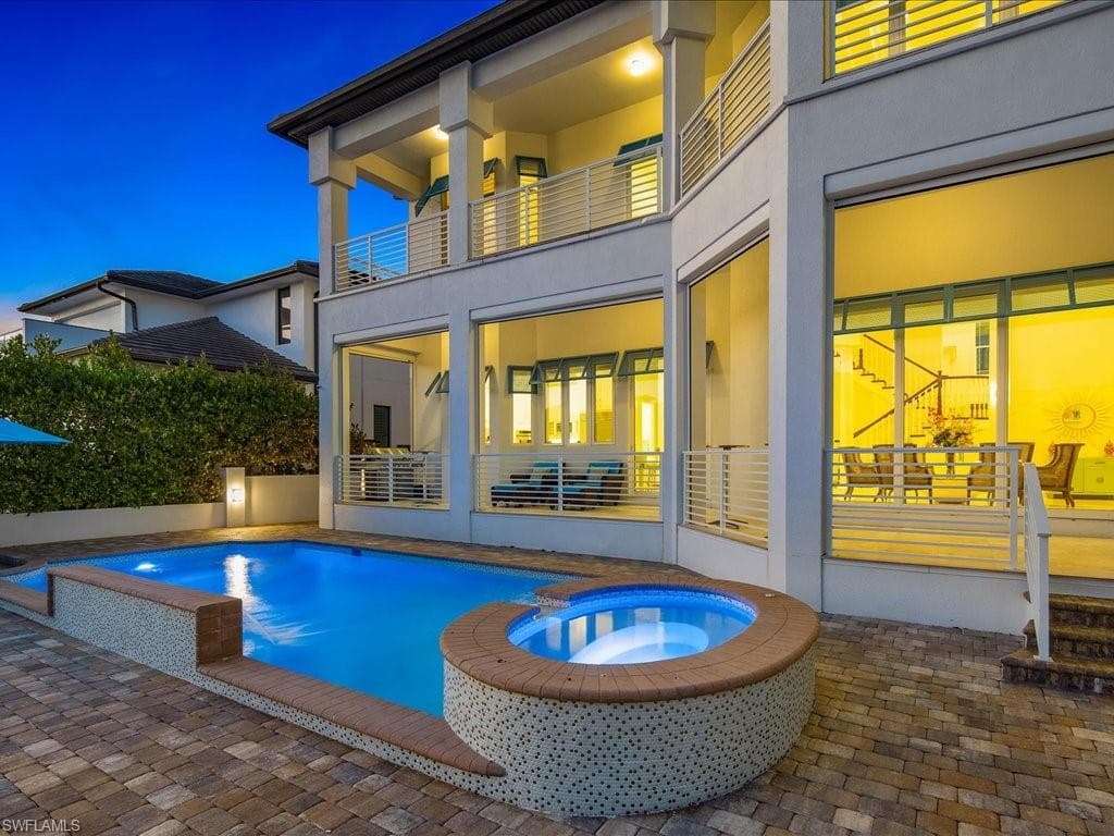 434 Conners Ave, Naples, FL 34108-42