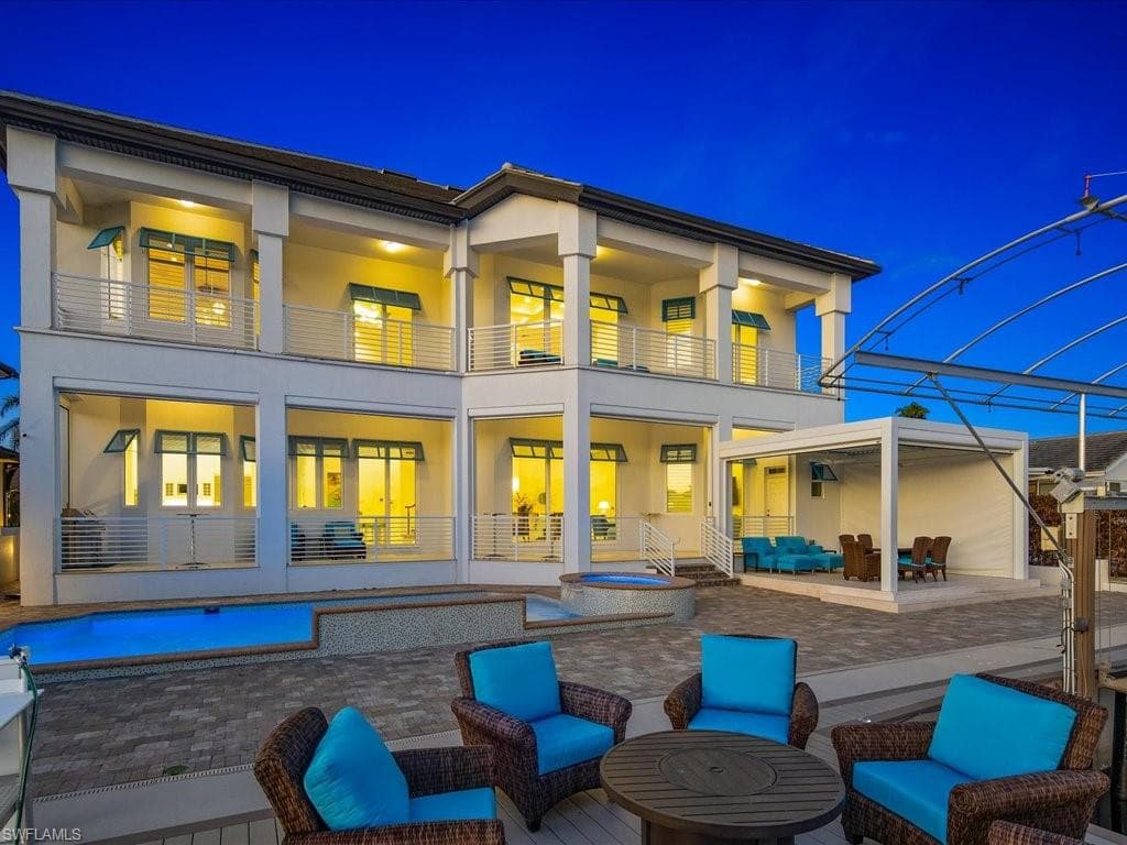 434 Conners Ave, Naples, FL 34108-43