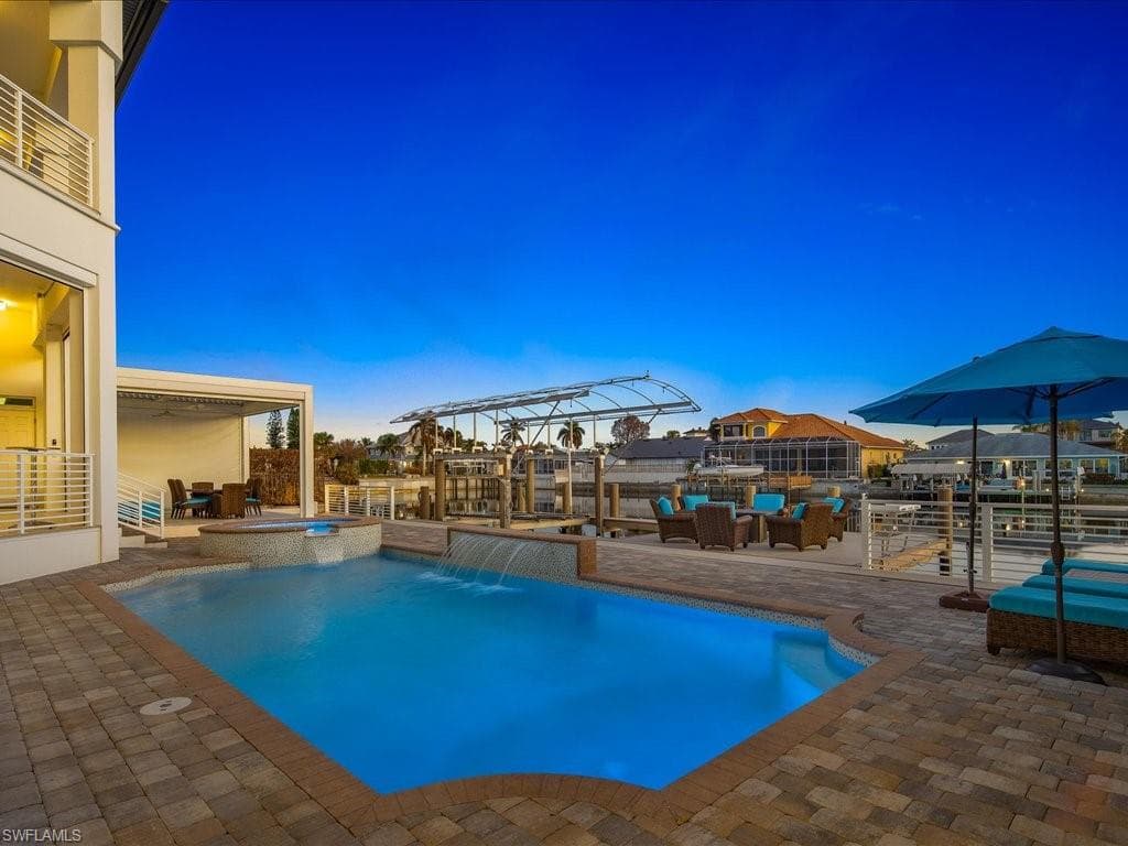 434 Conners Ave, Naples, FL 34108-45