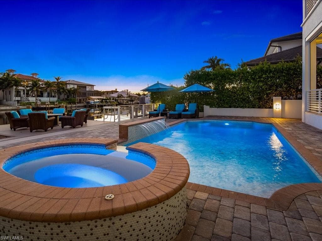 434 Conners Ave, Naples, FL 34108-47