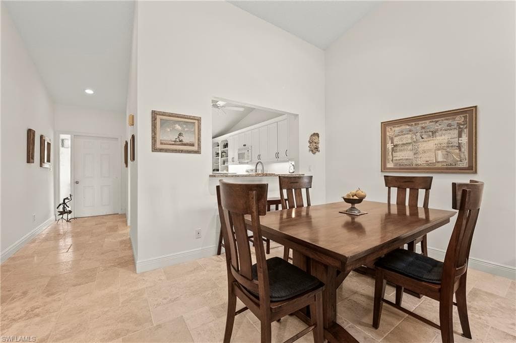15330 Cedarwood Ln 203, Naples, FL 34110-10
