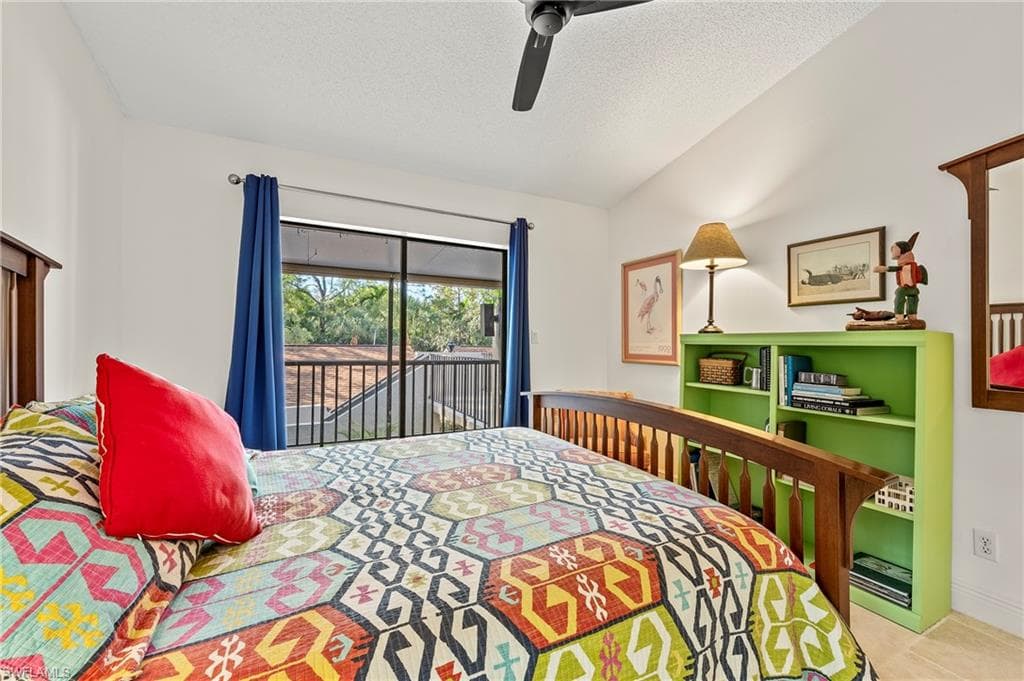 15330 Cedarwood Ln 203, Naples, FL 34110-15