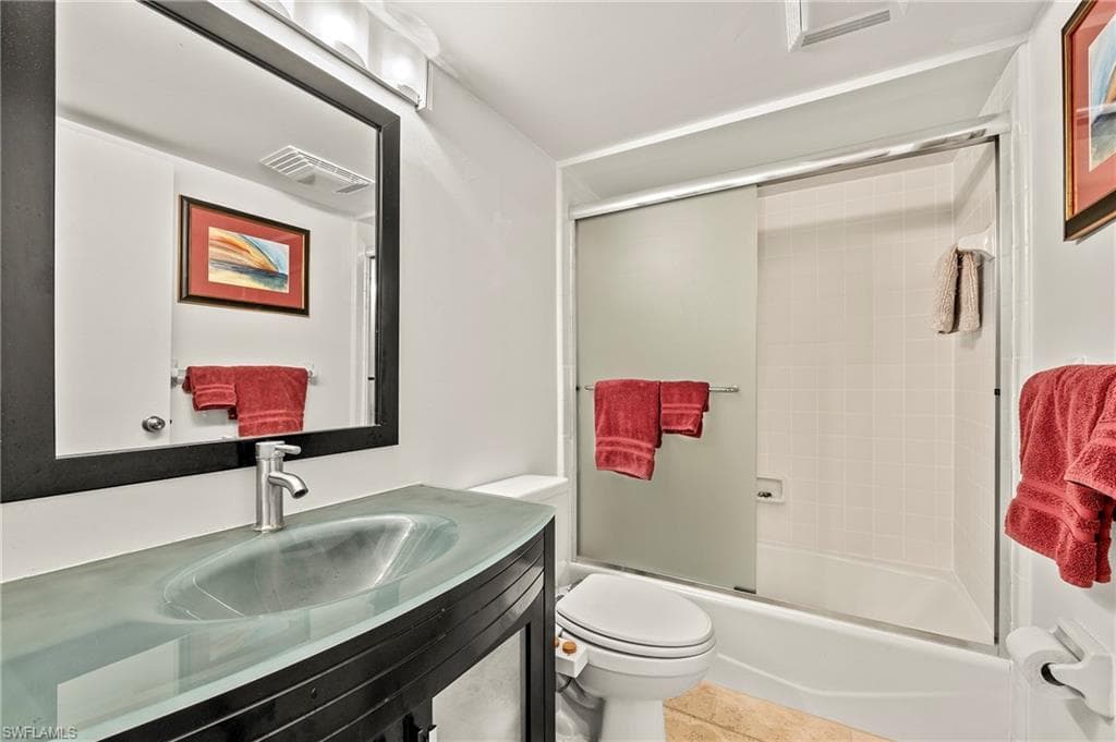 15330 Cedarwood Ln 203, Naples, FL 34110-20
