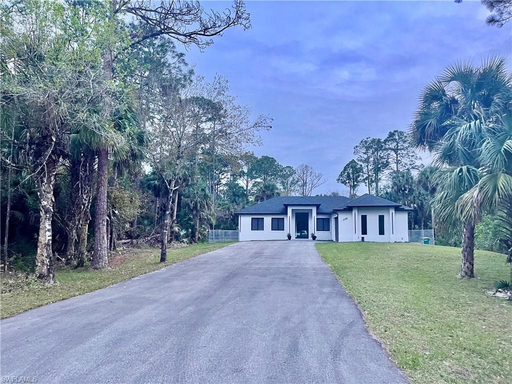 2358 66th Ave NE, Naples, FL 34120-4