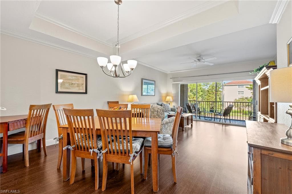 992 Woodshire Ln D205, Naples, FL 34105-9