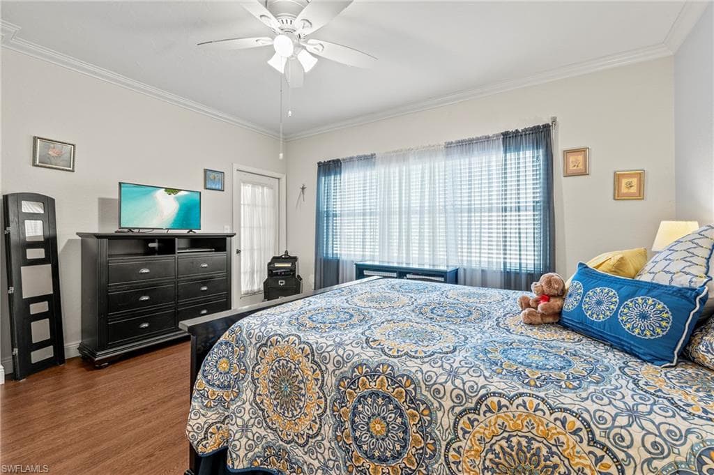992 Woodshire Ln D205, Naples, FL 34105-17