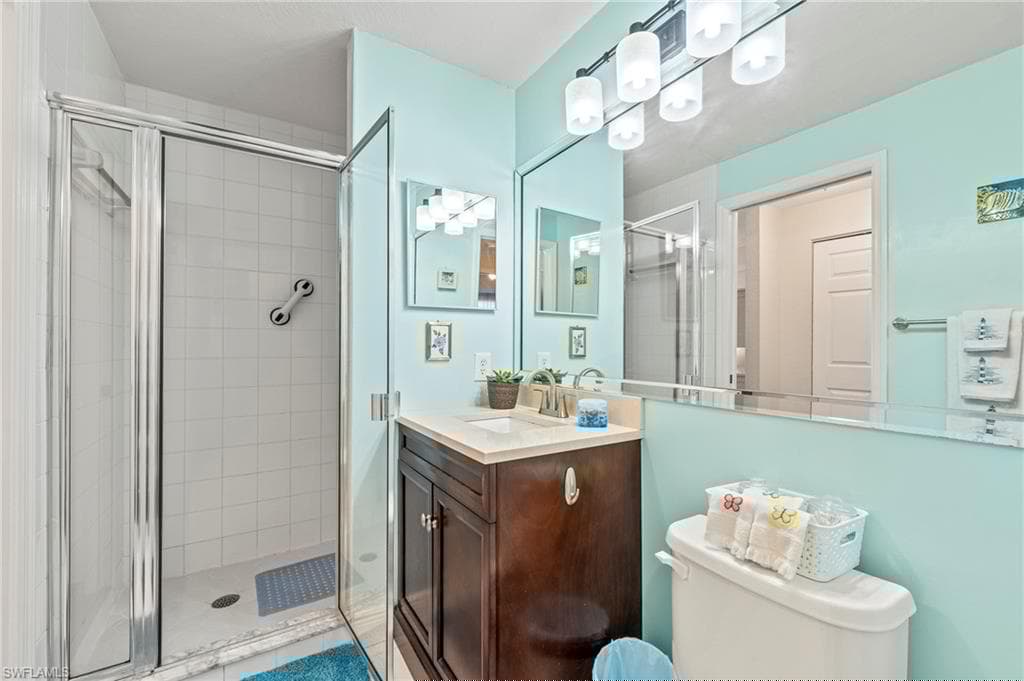 992 Woodshire Ln D205, Naples, FL 34105-23