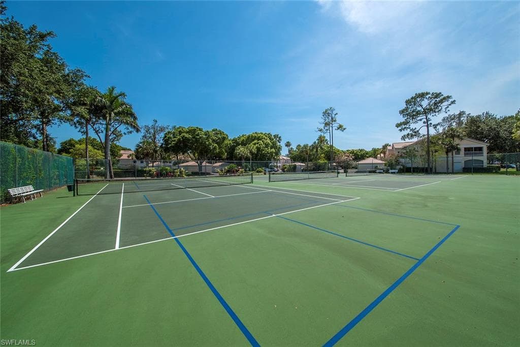 992 Woodshire Ln D205, Naples, FL 34105-28