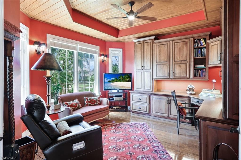 263 10th Ave S, Naples, FL 34102-18