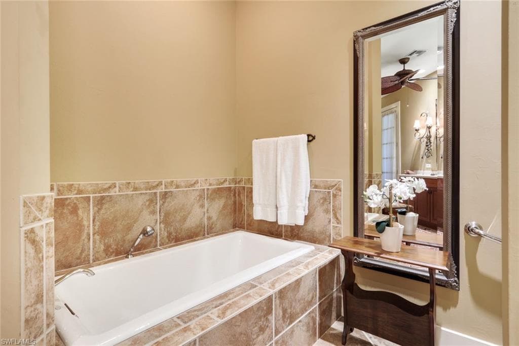 263 10th Ave S, Naples, FL 34102-24