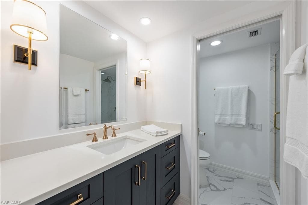 8171 Bay Colony Dr 2004, Naples, FL 34108-16