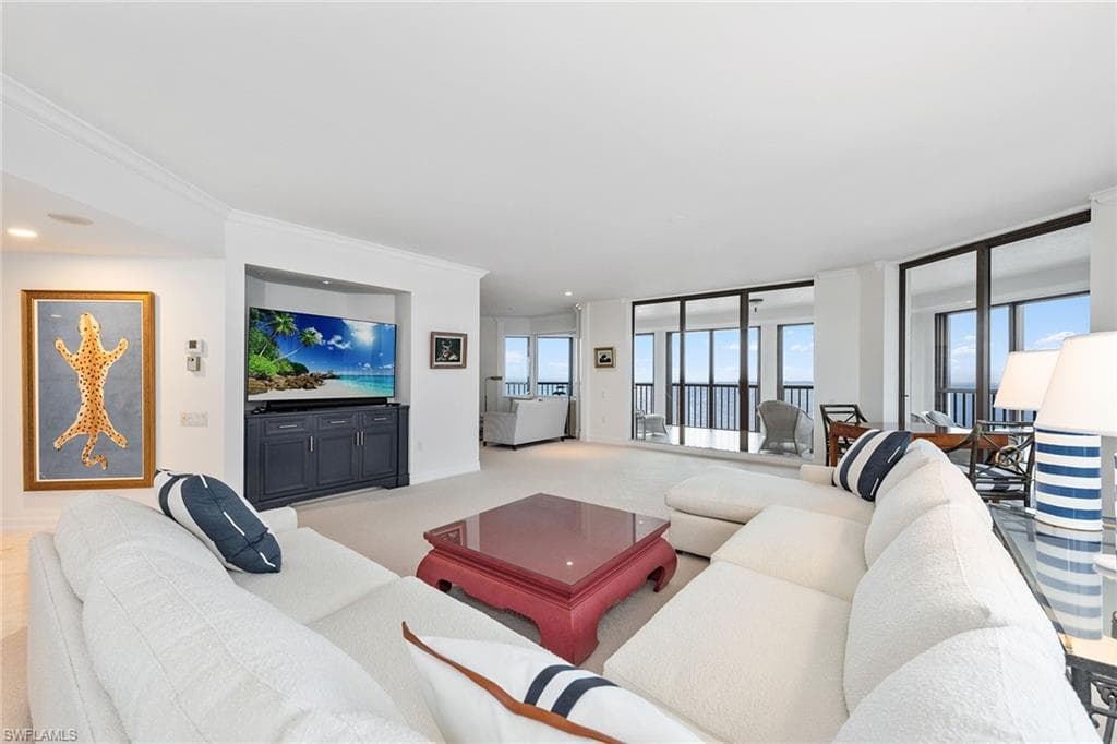 8171 Bay Colony Dr 2004, Naples, FL 34108-3