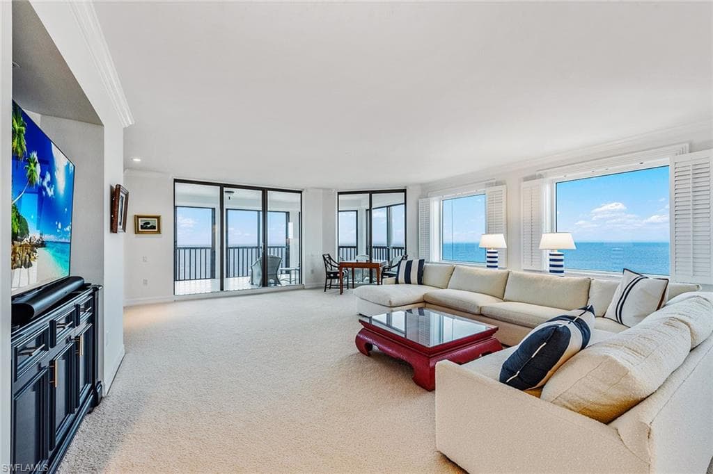 8171 Bay Colony Dr 2004, Naples, FL 34108-5